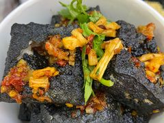 -黑色经典臭豆腐·湖南特产(步行街店)