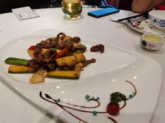 -景月阁空中食府(希尔顿酒店)