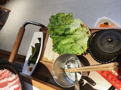 -老牌坊云南鱼豆花火锅(哈西万达店)