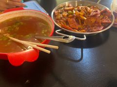 -满格嗦新疆椒麻鸡火锅.炒米粉(川大江安校区店)