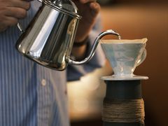 -Café Monson