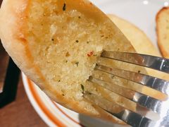 蒜香面包-萨莉亚意式餐厅(杭州滨江天街店)