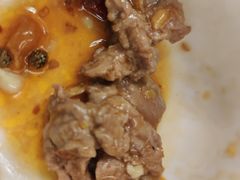水煮牛肉的牛肉片-朱仔记食府(江南大道店)