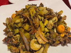 酸菜炒鸡肾-粤北餐馆