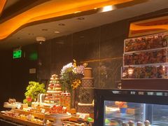 -雍容荟帝王蟹活龙虾展台自助(IFS黑金店)