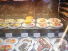 -雍容荟帝王蟹活龙虾展台自助(IFS黑金店)