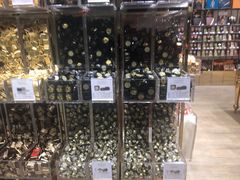 -VENCHI 闻绮(北京国贸商城店)