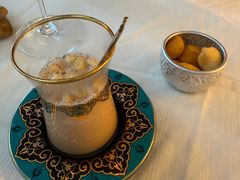 龟兹现煮奶茶配糕点-龟兹KUCINA·新疆菜(前滩L+PLAZA店)