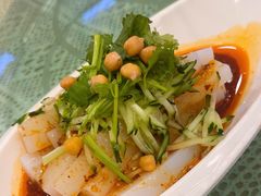 -丝路天山酒店(国际大巴扎店)