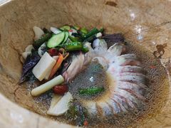 鮰鱼-云中鱼蒸汽石锅鱼(川沙百联店)