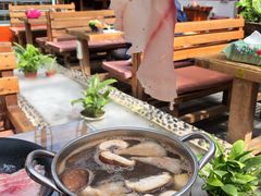 菌菇锅-丽江庭院之爱在路上(西单店)