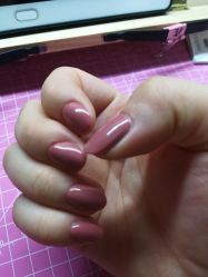 -灰姑娘美甲美睫馆