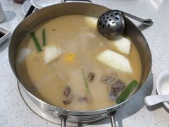 -肥仔文澳门猪骨煲(南京西路店)