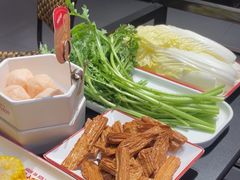 -阿润打边炉·鲜切鸡煲(华漕店)