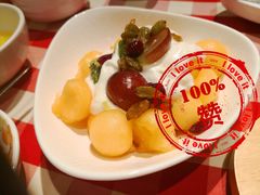 酸奶水果-西贝(上海新梅广场店)