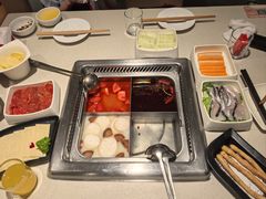 -海底捞火锅鲜切牛肉主题店(长寿路店)