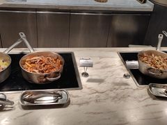 -筠咖啡西餐厅(上海国展宝龙丽筠酒店)