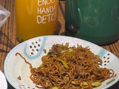 -蚝堡海鲜·威海菜·海肠捞饭·烧烤·亚洲吃蚝公司(幸福门店)