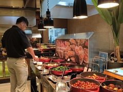 -广州万富希尔顿酒店·感趣自助餐厅·金秋蟹宴生蚝海鲜刺身烧烤