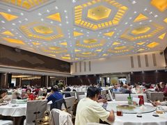 -东豪园林海鲜酒家(南港路辅路店)