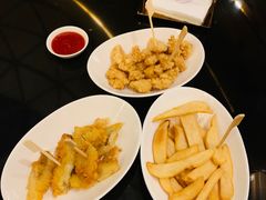 -上海滴水湖皇冠假日酒店