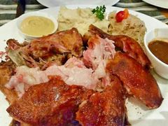 烤猪肘配酸菜土豆泥-兰特伯爵西餐厅·啤酒屋(方庄店)