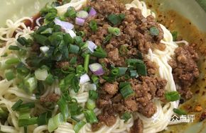 Stewed Noodle with Meat Sauce
