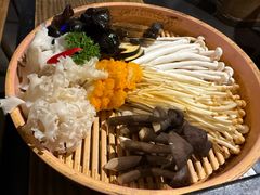 菌菇拼盘-尚尚仙·酸汤猪手·猪肚鸡火锅(华联万柳购物中心店)