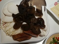 -焯牛潮汕牛肉火锅(云峰街创始店)
