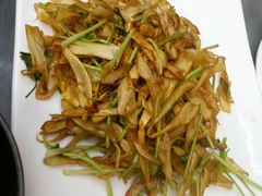 2012-08-12_18-16-00_703-蔼若春.传承三十年云南菜(金碧公园店)