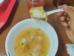 -张阿三馄饨店