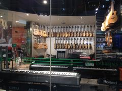 -柏斯音乐艺术中心·钢琴·吉他(世纪金源店)