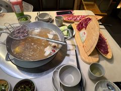 -左庭右院鲜牛肉火锅(浦江欢乐颂店)