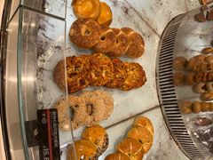 -HOT CRUSH趁热集合·现烤面包(上海环球港店)