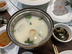 -胡记饭店(保工街店)