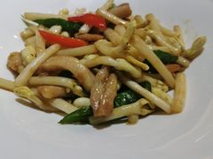 猪颈肉炒花生芽-老洋房花园饭店(绍兴路店)