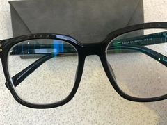 -爱视眸Eyeblling眼镜·依视路·蔡司镜片折扣店(百联南方商城购物中心)