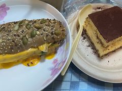 鸡肉蔓越莓杂粮三明治-瑞幸咖啡(龙湖北城天街北馆店)