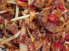 -肖四女乐山跷脚牛肉(世博源店)