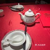 来吃上海排名第一的湘菜啦[胜利]