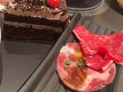-钱小奴海鲜自助黑金店(杭州滨江龙湖店)