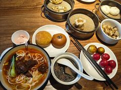 -新盈光·云会所(百丈东路店)