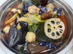 -万记麻辣烫国展总店