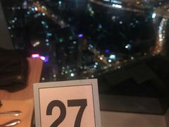 -彩虹云霄酒店76&78层国际自助餐