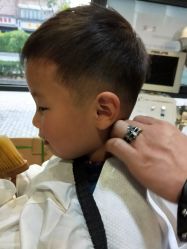 -PE SALON