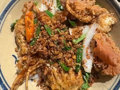 -Cuc Gach Quan Restaurant
