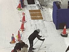 -乔波室内滑雪场