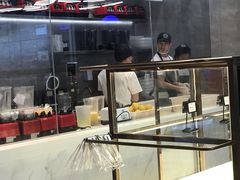 牛油果加卡士-野萃山·潮汕厚果汁(十亩地店)