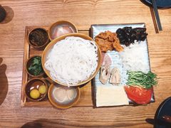蒙自过桥米线-麦麦山云南菜(复地活力城店)