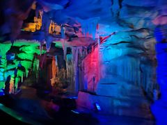 -泰安地下龙宫景区